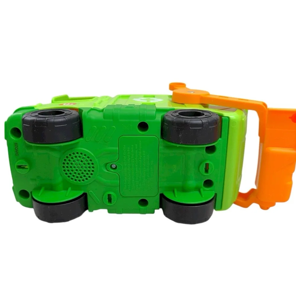Fisher Price Little People Recycling Truck Toy W/ Figure Sound Singing WORKS!‎